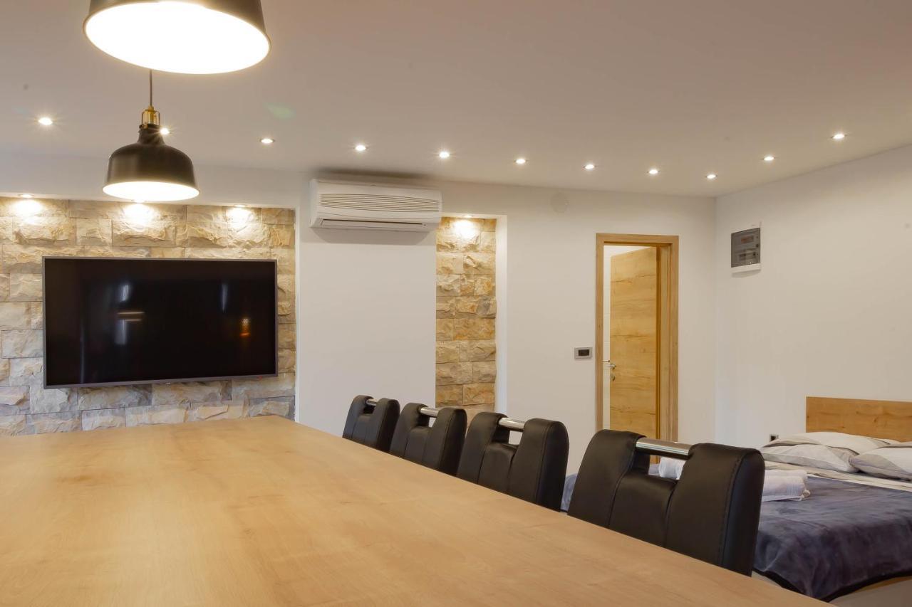 Apartment Marinici - With Private Parking Rijeka